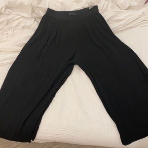 Zara pleated flowy pants